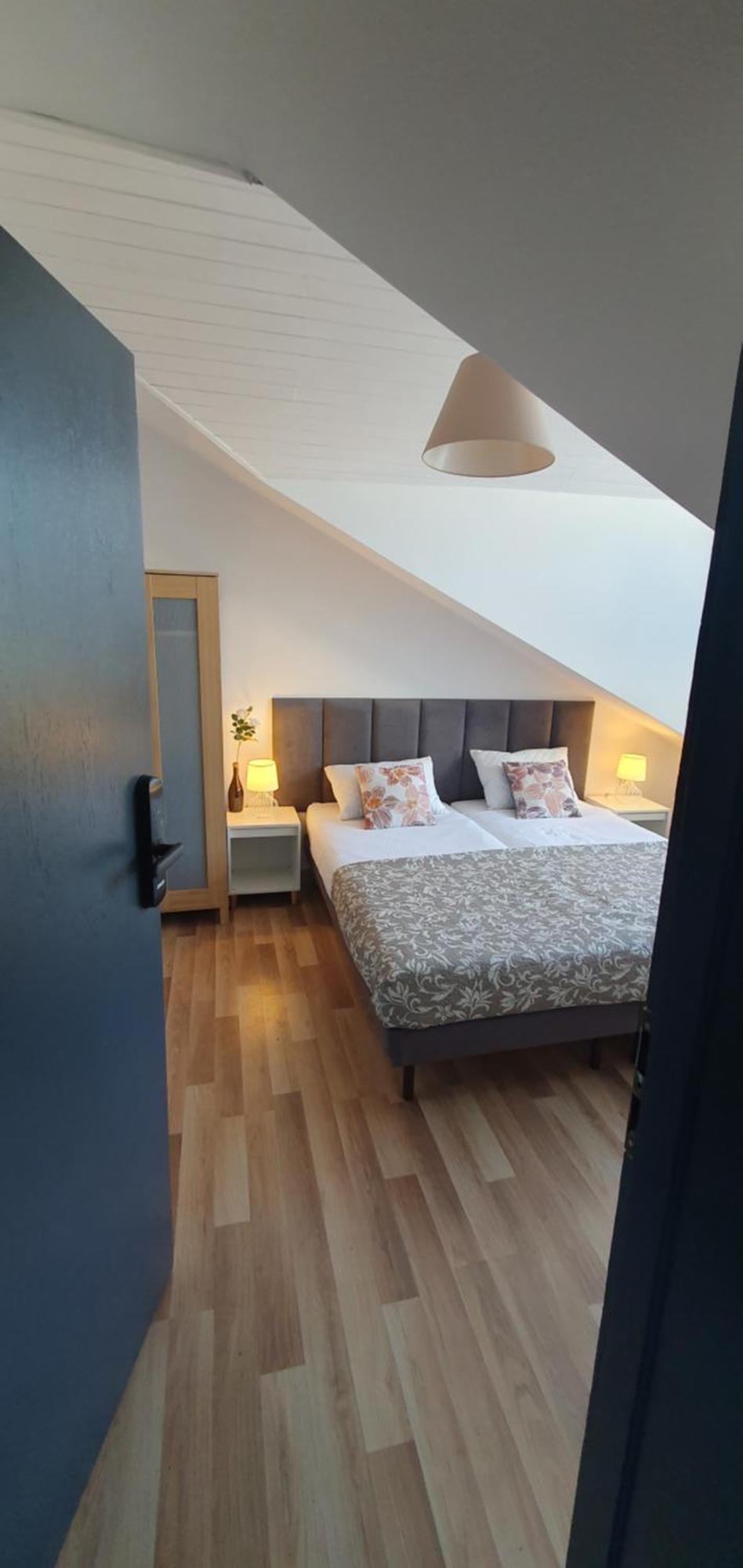 Large Double Room
